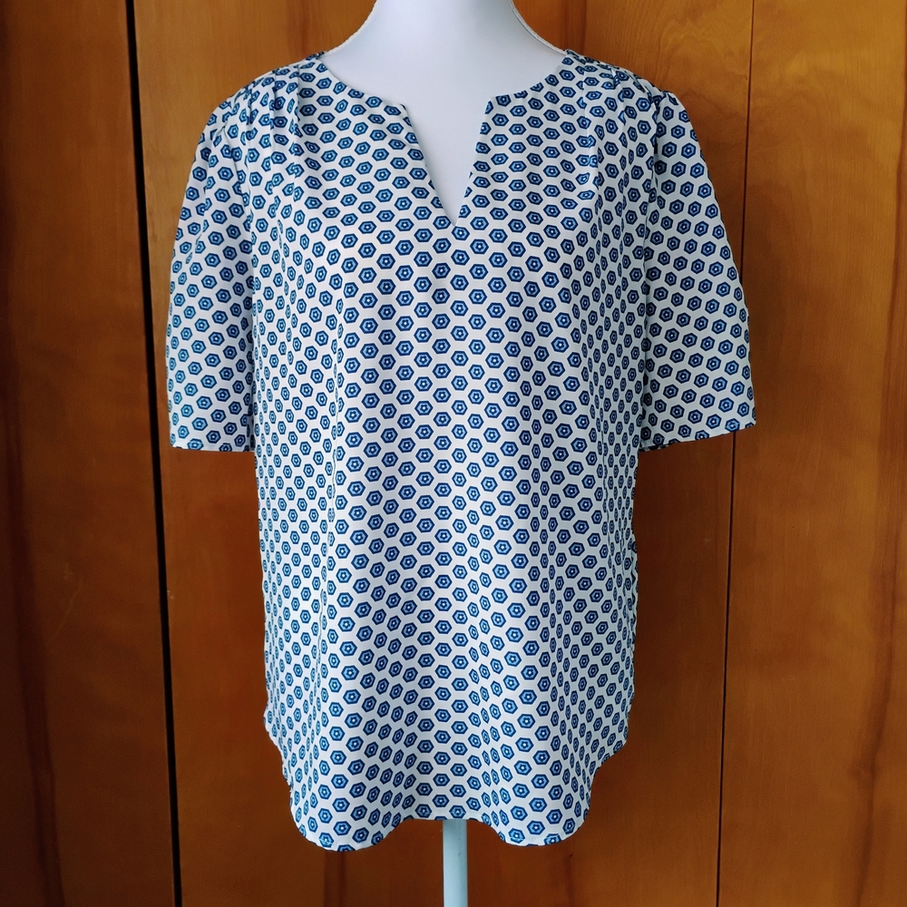 Blundle(3) Milano Women's Size Large Blouses - Coral, Blue, and Black Designs - Picture 5 of 16